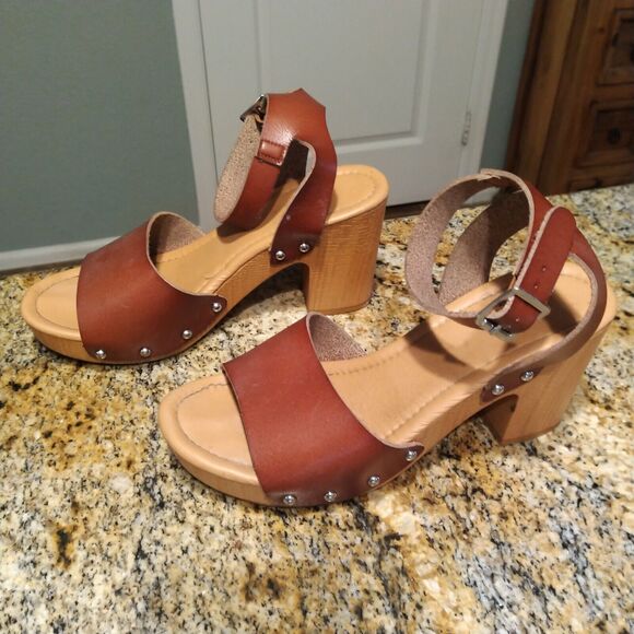 Dunes Sunny Leather Sandal Memory Foam Insole & LiteSole Women's Sz 7.5 - Picture 1 of 12